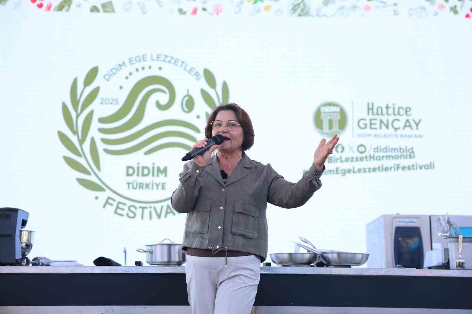 Didim’de 2. Ege Lezzetleri Festivali zengin tatlarıyla başladı
