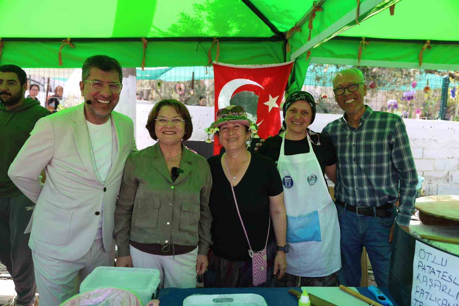 Didim’de 2. Ege Lezzetleri Festivali zengin tatlarıyla başladı
