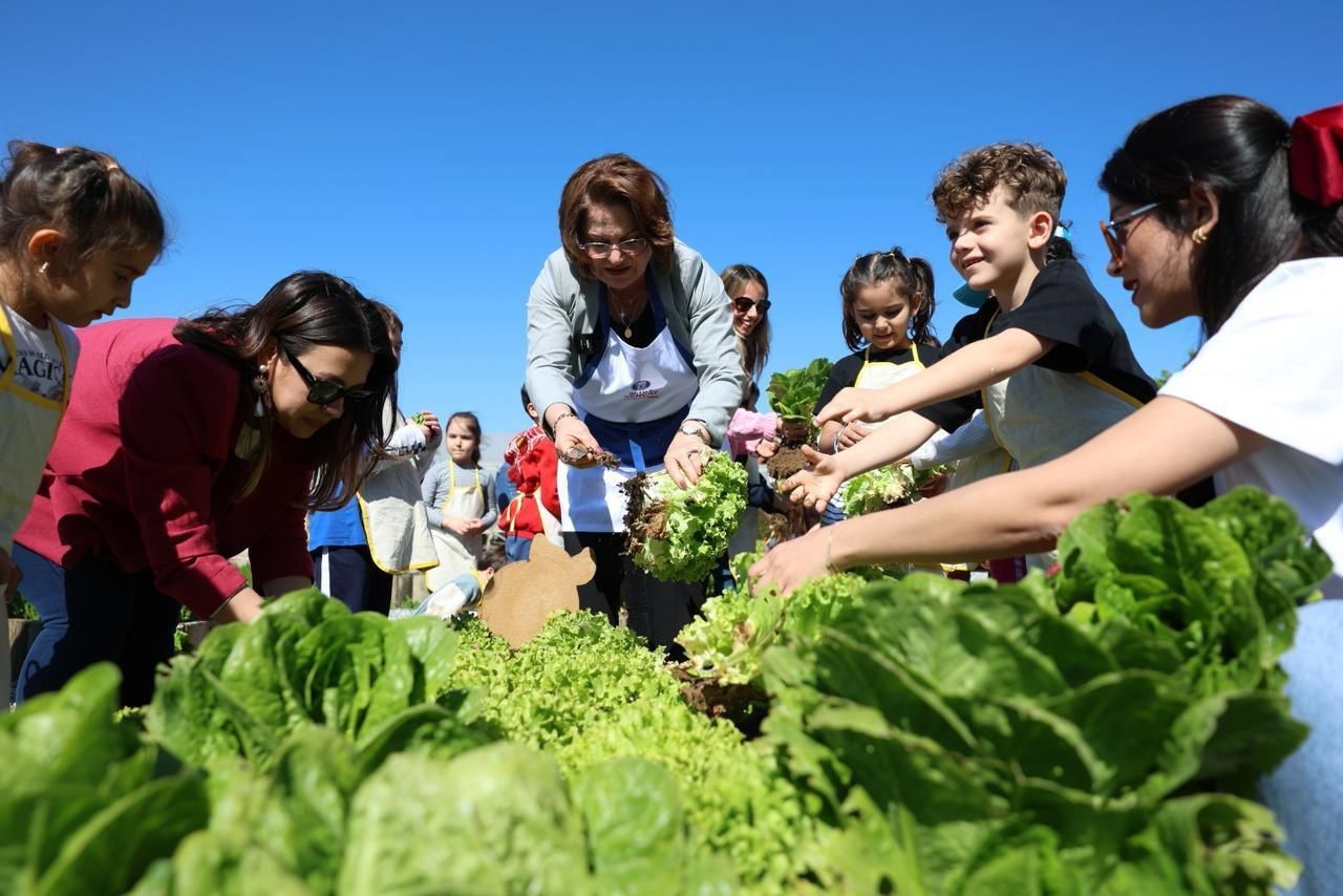 Didim’de çocuklar tarımı uygulamalı öğrendi
Didim’de çocuklar tarımı uygulamalı öğrendi