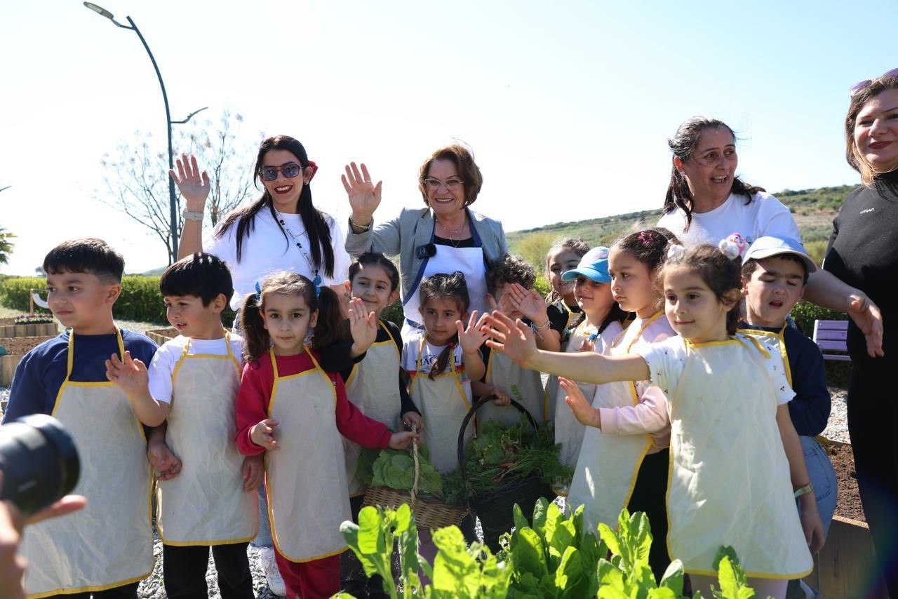 Didim’de çocuklar tarımı uygulamalı öğrendi
Didim’de çocuklar tarımı uygulamalı öğrendi