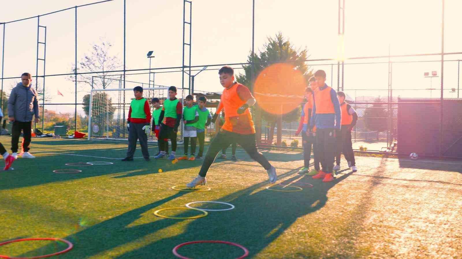 Didim’de gençler sporla buluşuyor
