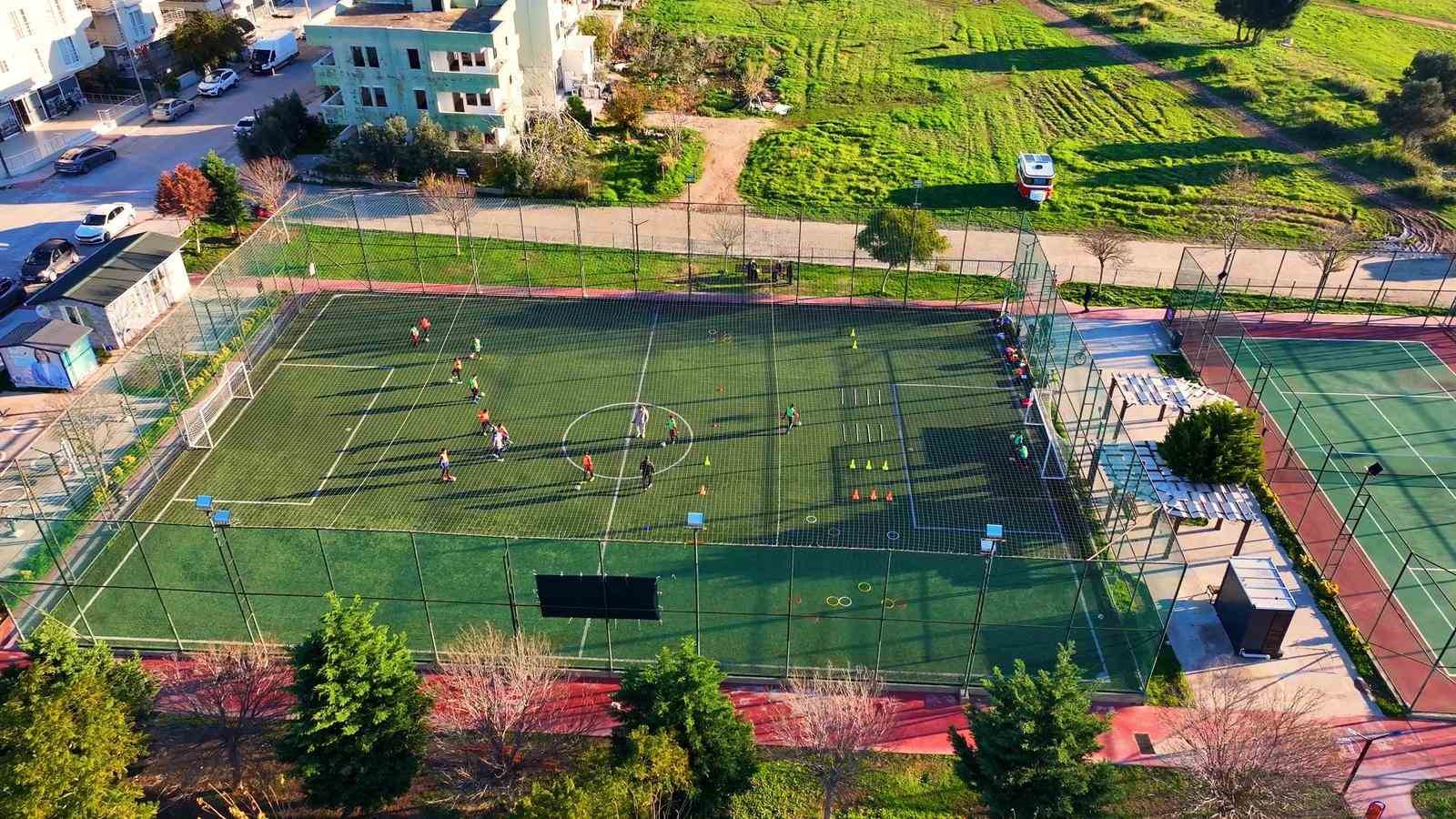 Didim’de gençler sporla buluşuyor
