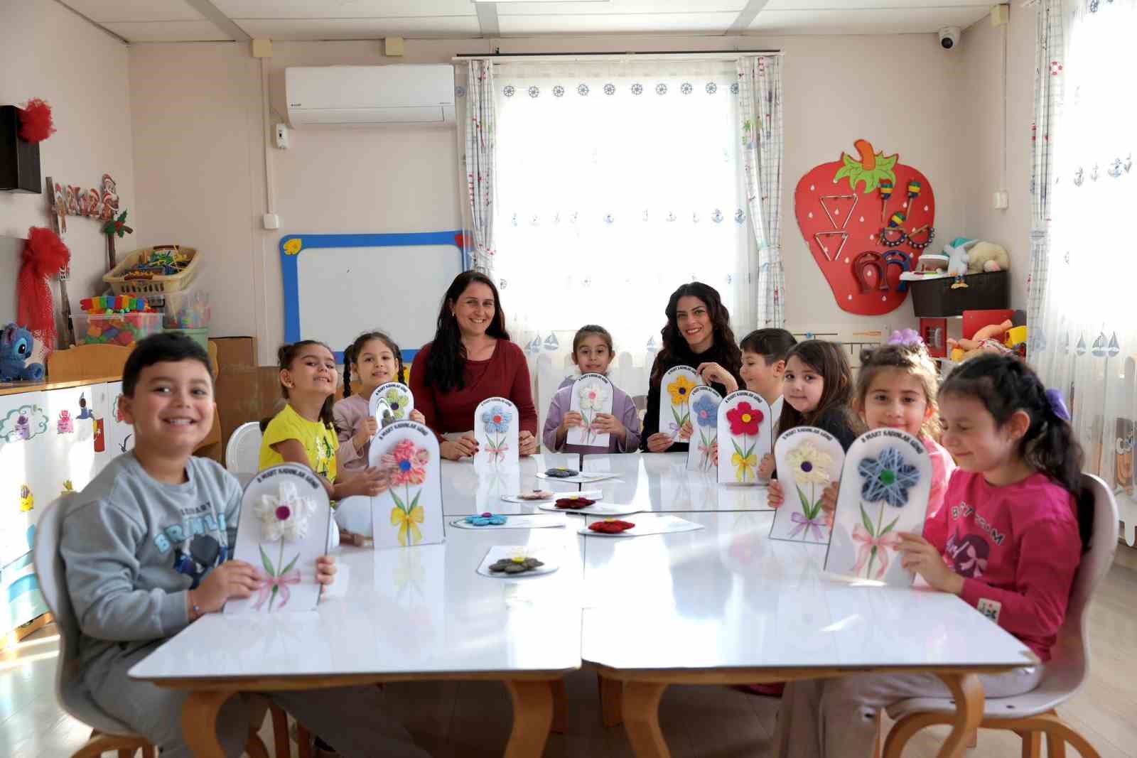 Didim’de miniklerden Kadınlar Günü’ne renkli dokunuş
