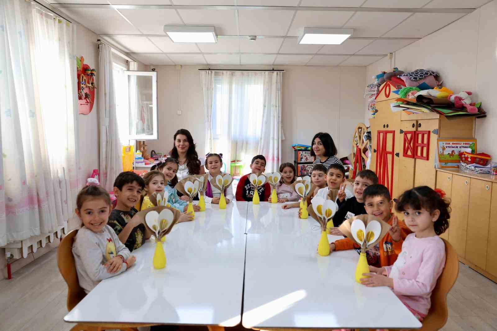 Didim’de miniklerden Kadınlar Günü’ne renkli dokunuş
