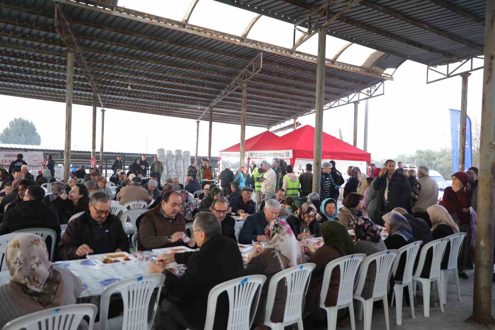 Didim’de vatandaşlar Ramazan şenliğinde bir araya geldi
