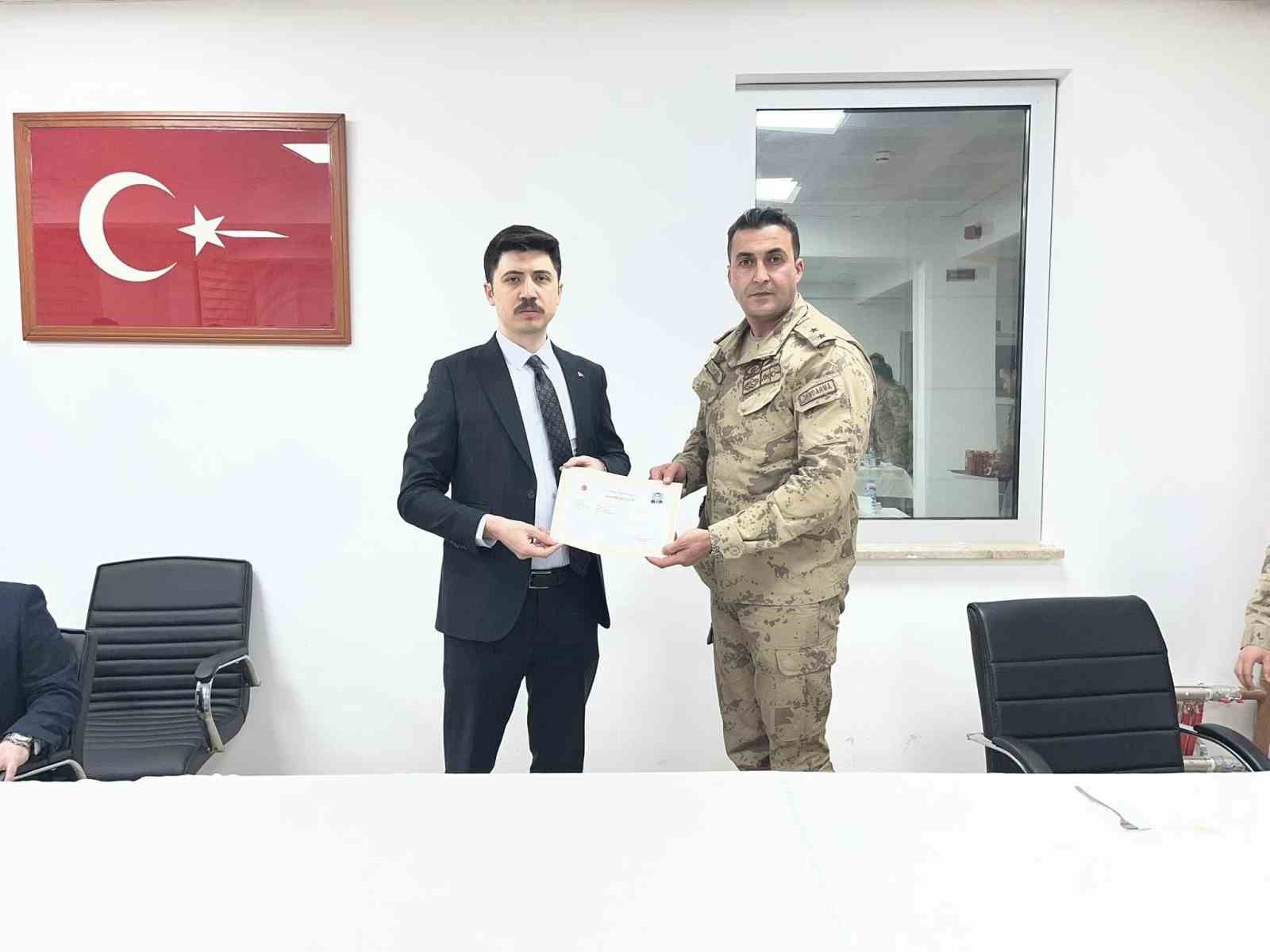 Digor Kaymakamı Ahmed Tayyib Kahraman, jandarma personeliyle iftarda buluştu
