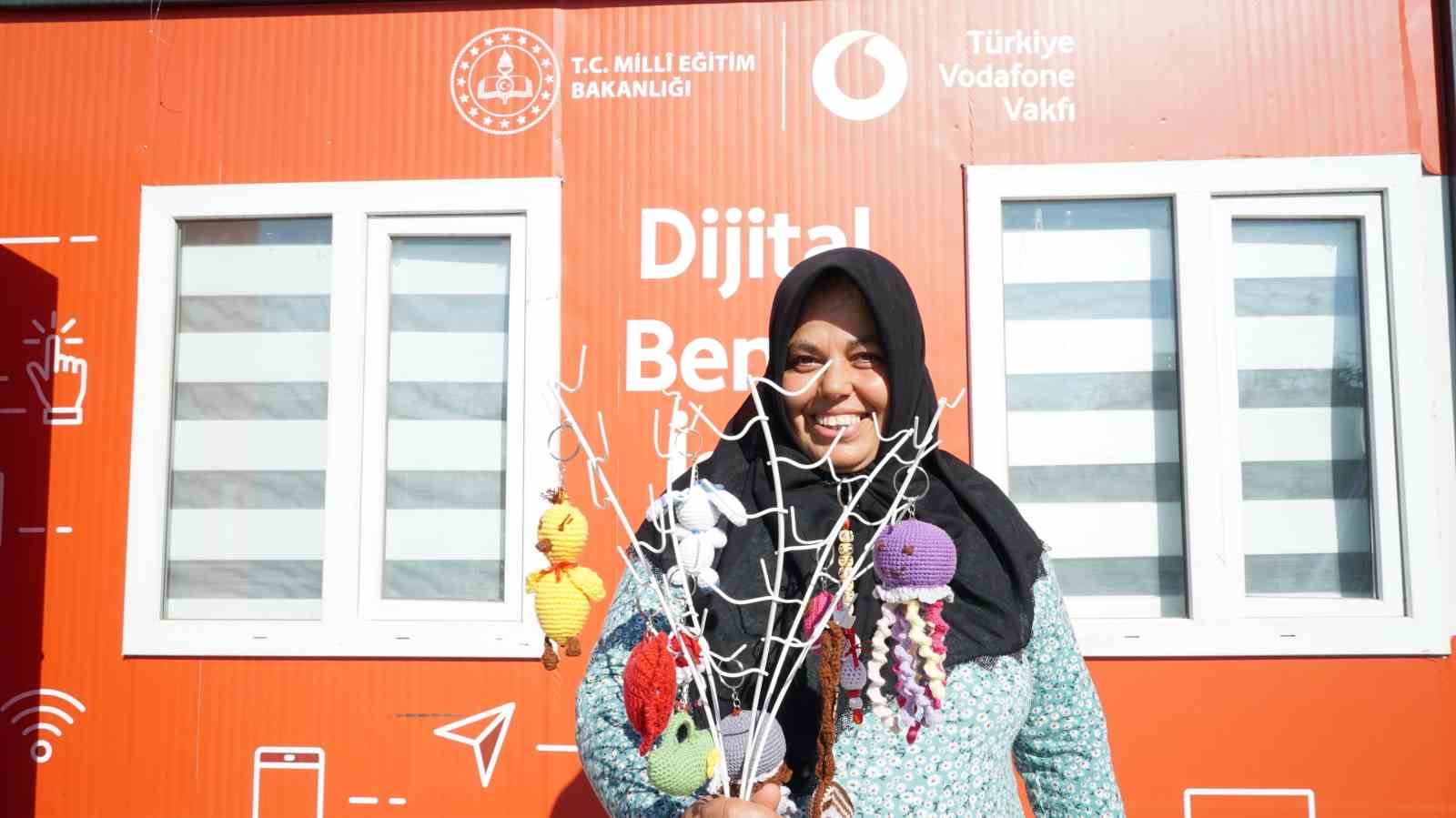 "Dijital Benim İşim" projesiyle 61 binden fazla kadın kursiyere ulaşıldı
