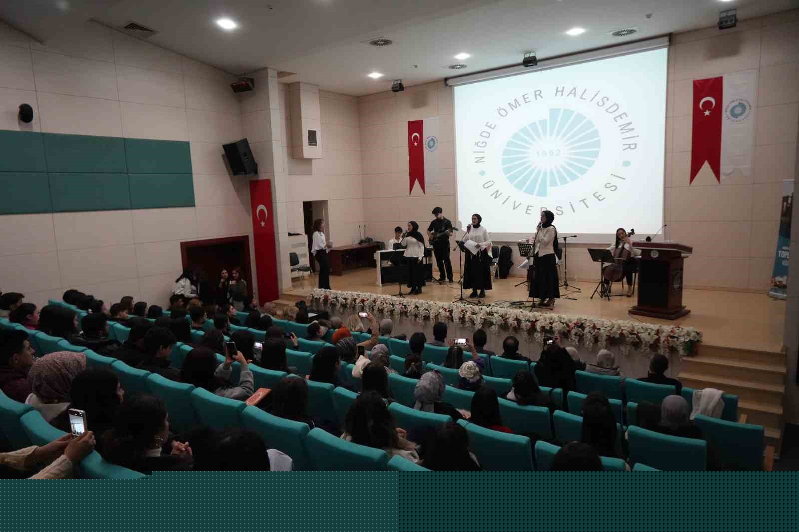 Dijital dünyada kadının görünürlüğü tartışıldı
