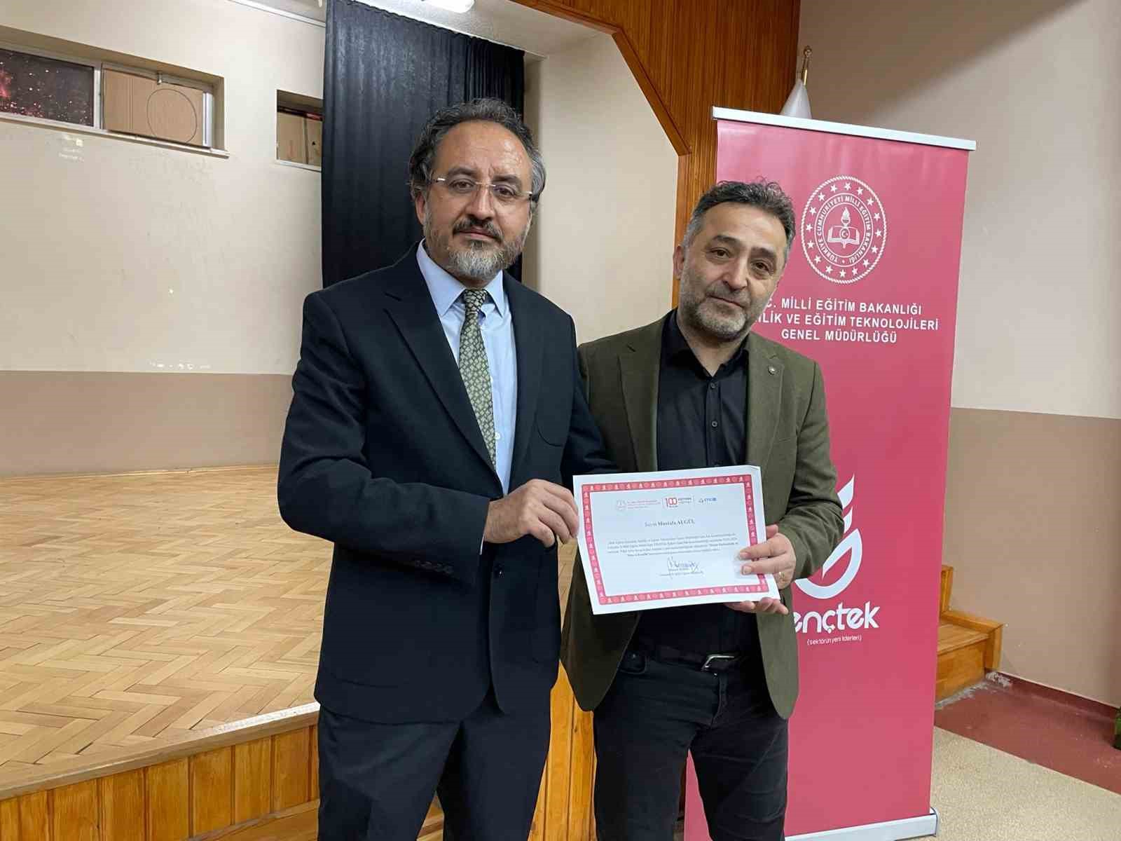 ’Dijital Farkındalık ve Siber Güvenlik Semineri’ gerçekleştirildi
