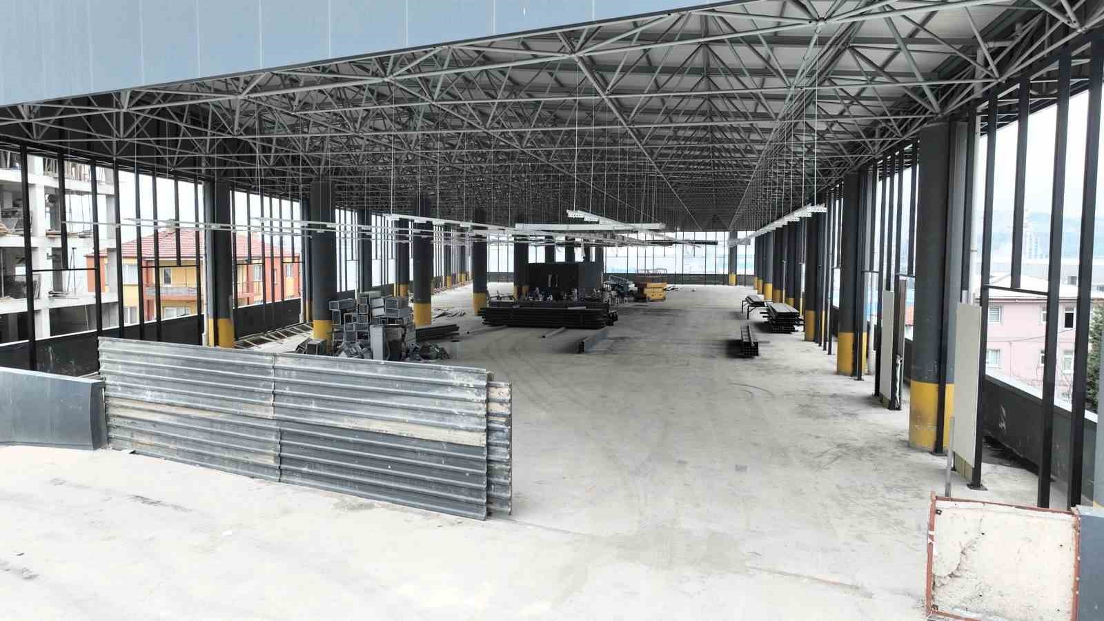 Dilovası Belediyesinin tüm birimleri yeni binada tek çatı altında toplanacak
