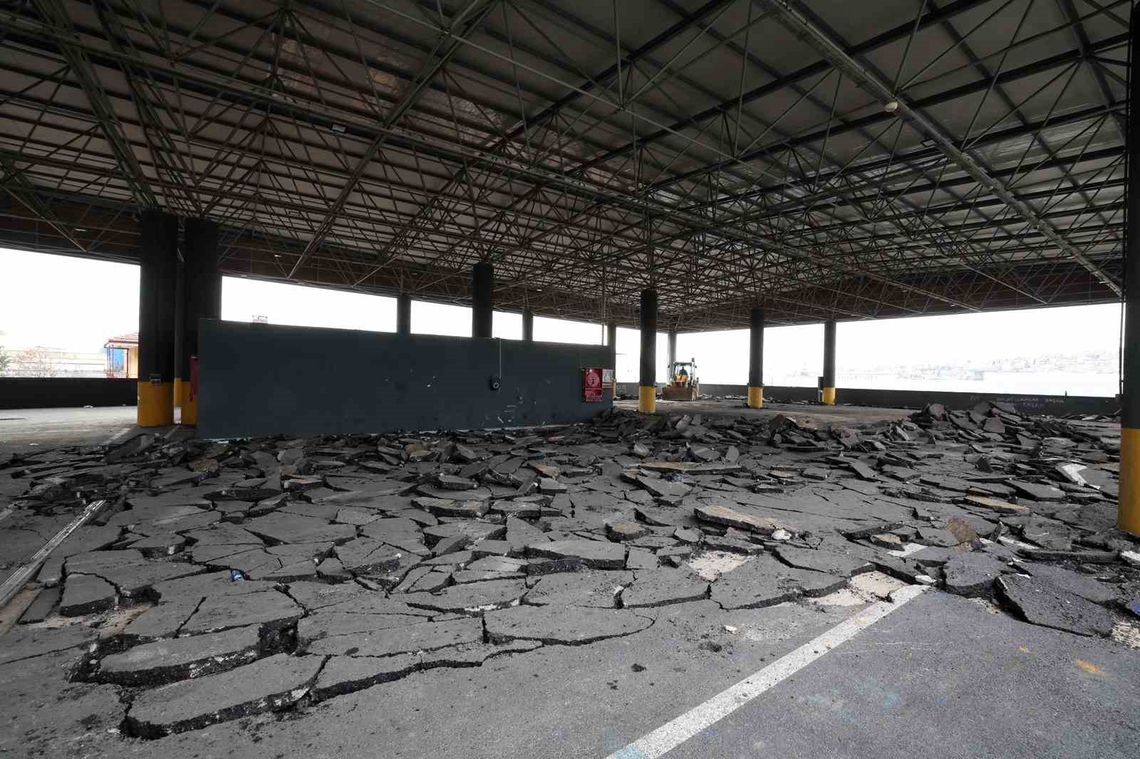 Dilovası’ndaki katlı otopark belediye hizmet binasına dönüştürülüyor
