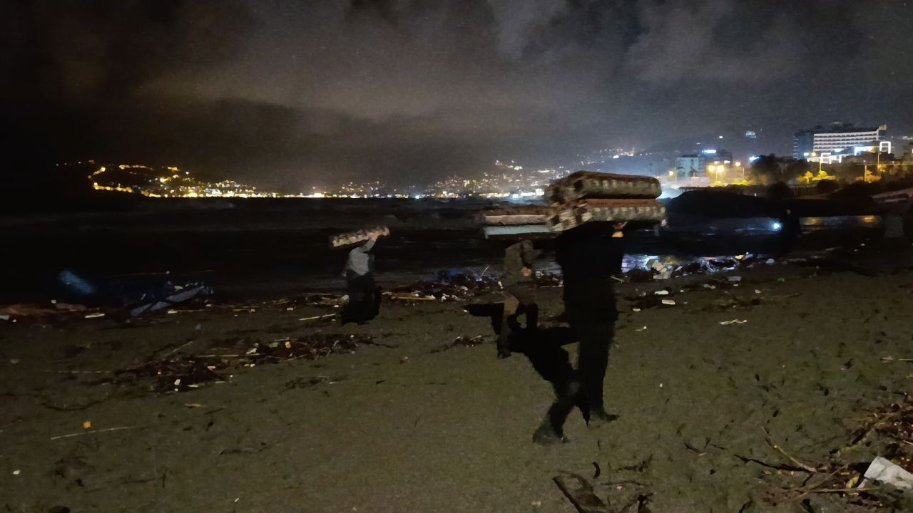 Dimçayı taştı, işletmeler su altında kaldı hasarın boyutu dronla görüntülendi
