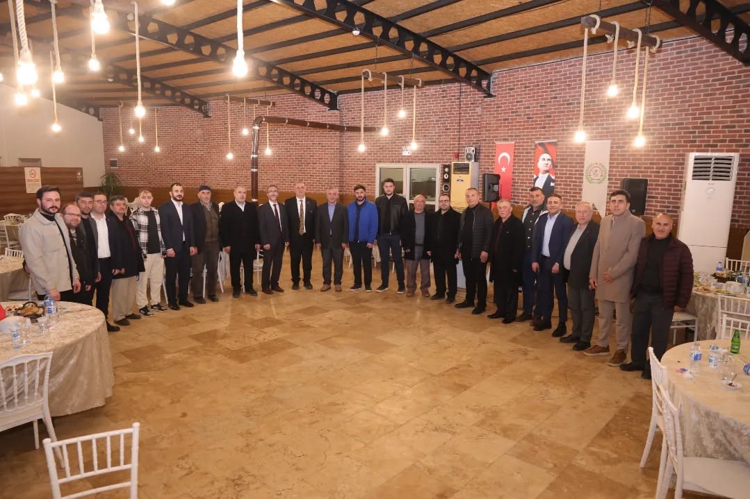 Din görevlileri İncirliova’da iftarda buluştu
Din görevlileri İncirliova’da iftarda buluştu