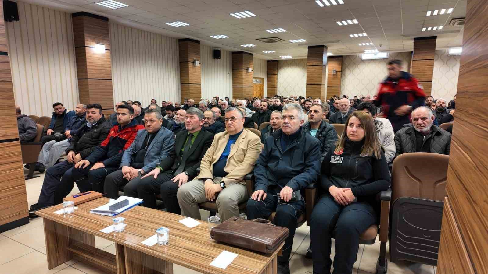 Din görevlilerine afet farkındalık ve bağımlılık eğitimi
