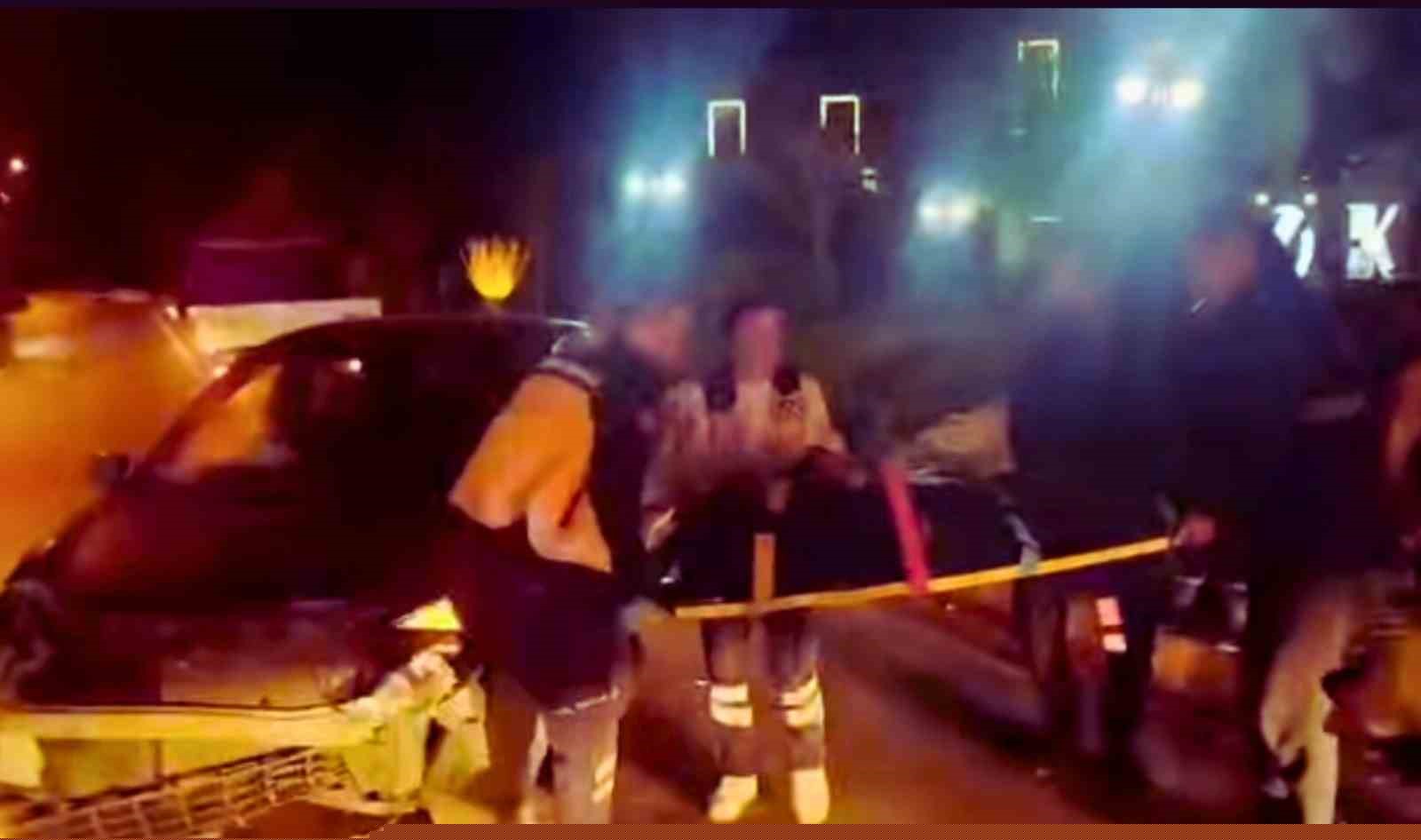 Direksiyon hakimiyetini kaybeden sürücü yaralandı
