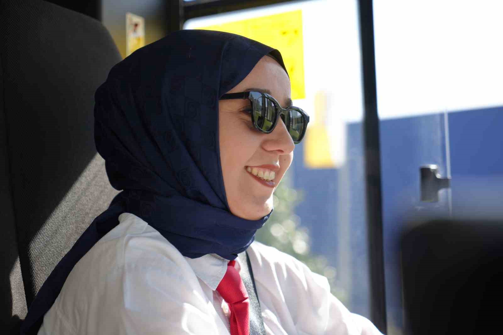 Direksiyonda kadın gücü: Samsun’da yolcuları kadın şoförler taşıyor
