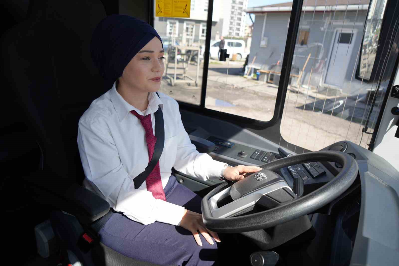 Direksiyonda kadın gücü: Samsun’da yolcuları kadın şoförler taşıyor
