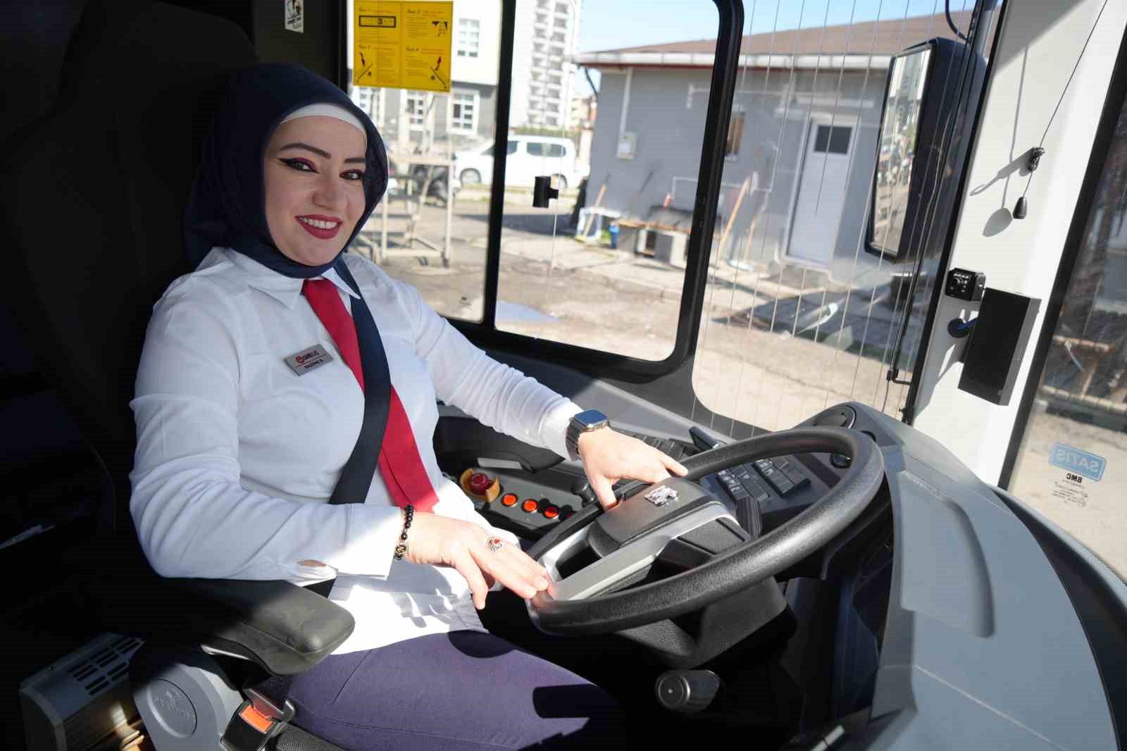 Direksiyonda kadın gücü: Samsun’da yolcuları kadın şoförler taşıyor
