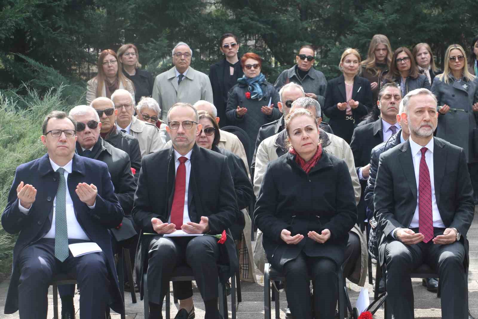 Dışişleri Bakan Yardımcısı Gümrükçü: "Çanakkale Zaferi, bir neslin belki de en parlak temsilcilerini yitirdiğimiz destansı bir mücadele ve direniştir"
