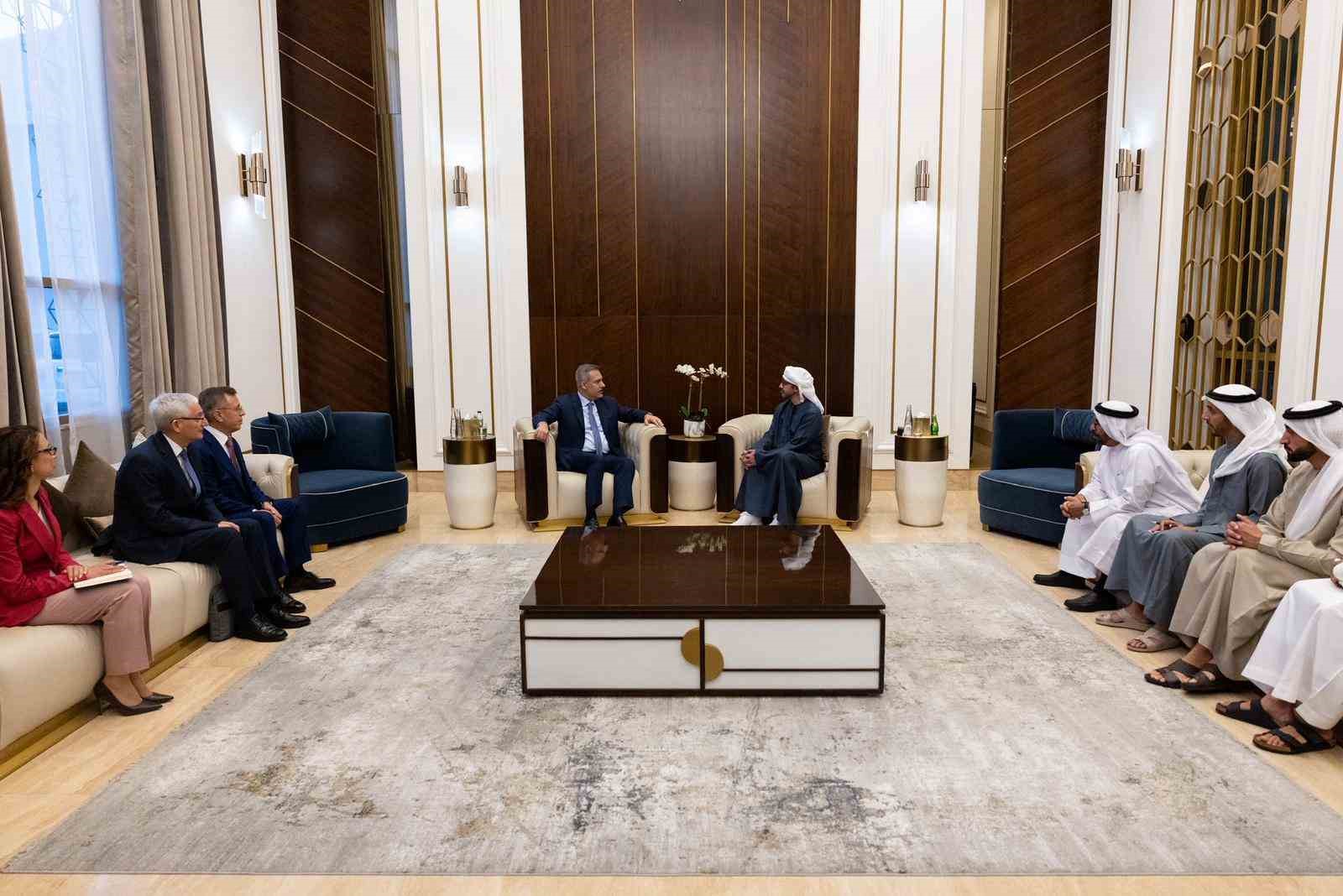 Dışişleri Bakanı Fidan, BAE’li mevkidaşı Al Nahyan ile görüştü
