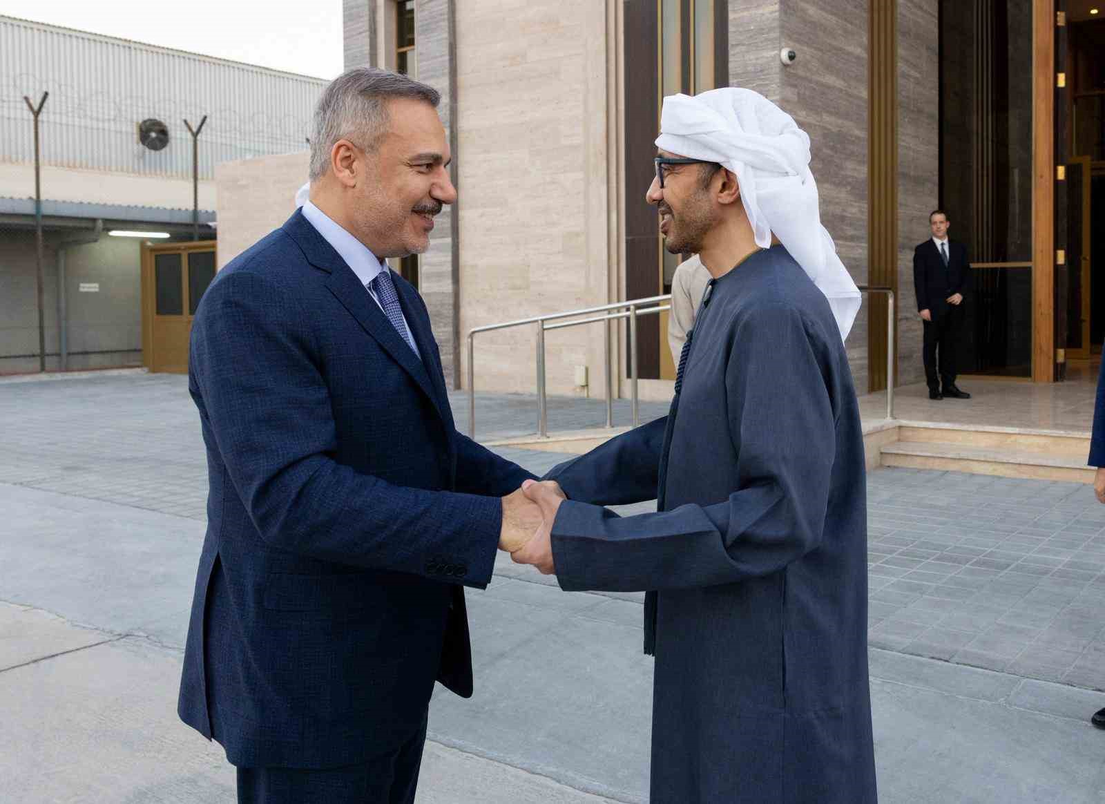 Dışişleri Bakanı Fidan, BAE’li mevkidaşı Al Nahyan ile görüştü

