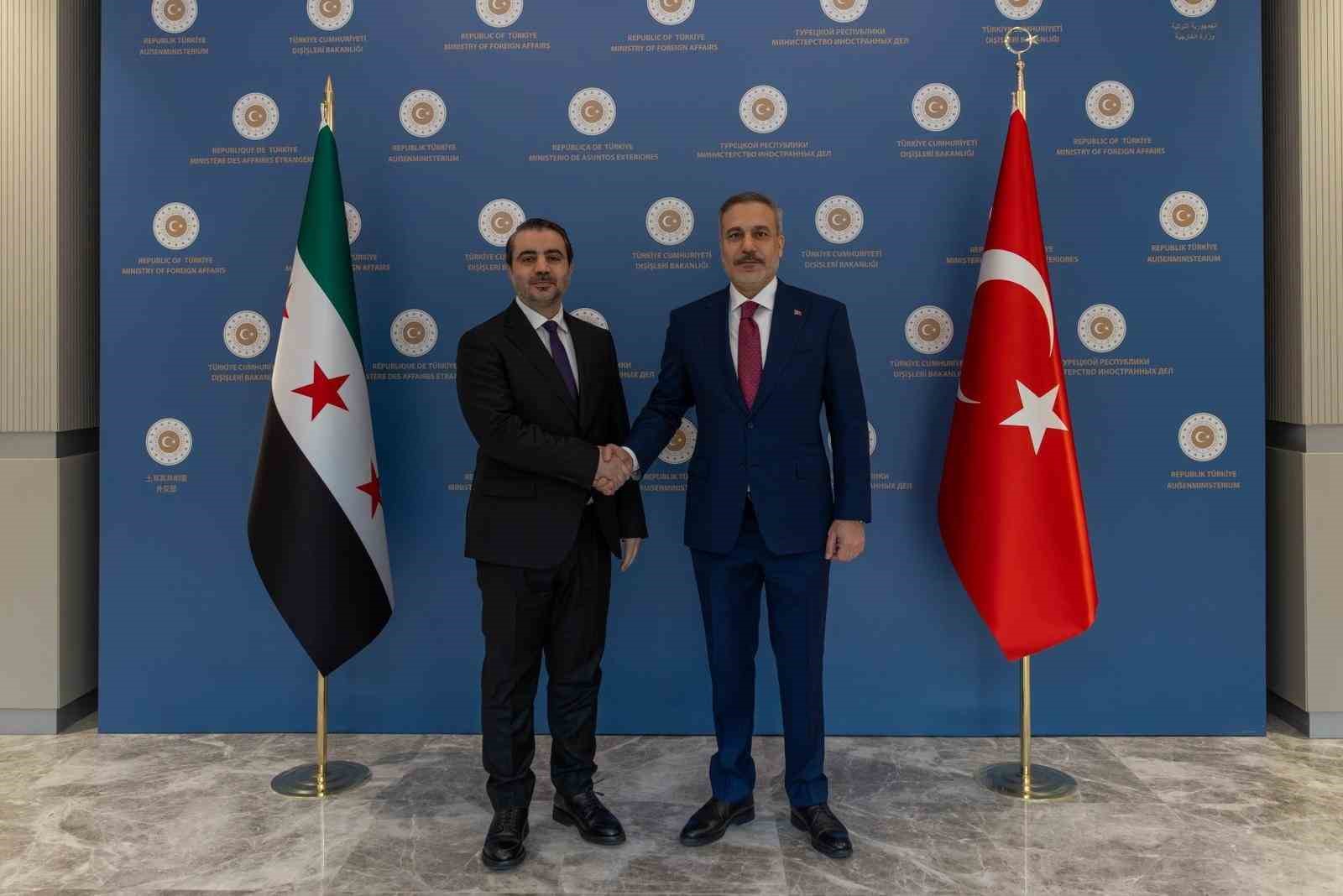 Dışişleri Bakanı Fidan, Suriyeli mevkidaşı ile bir araya geldi
