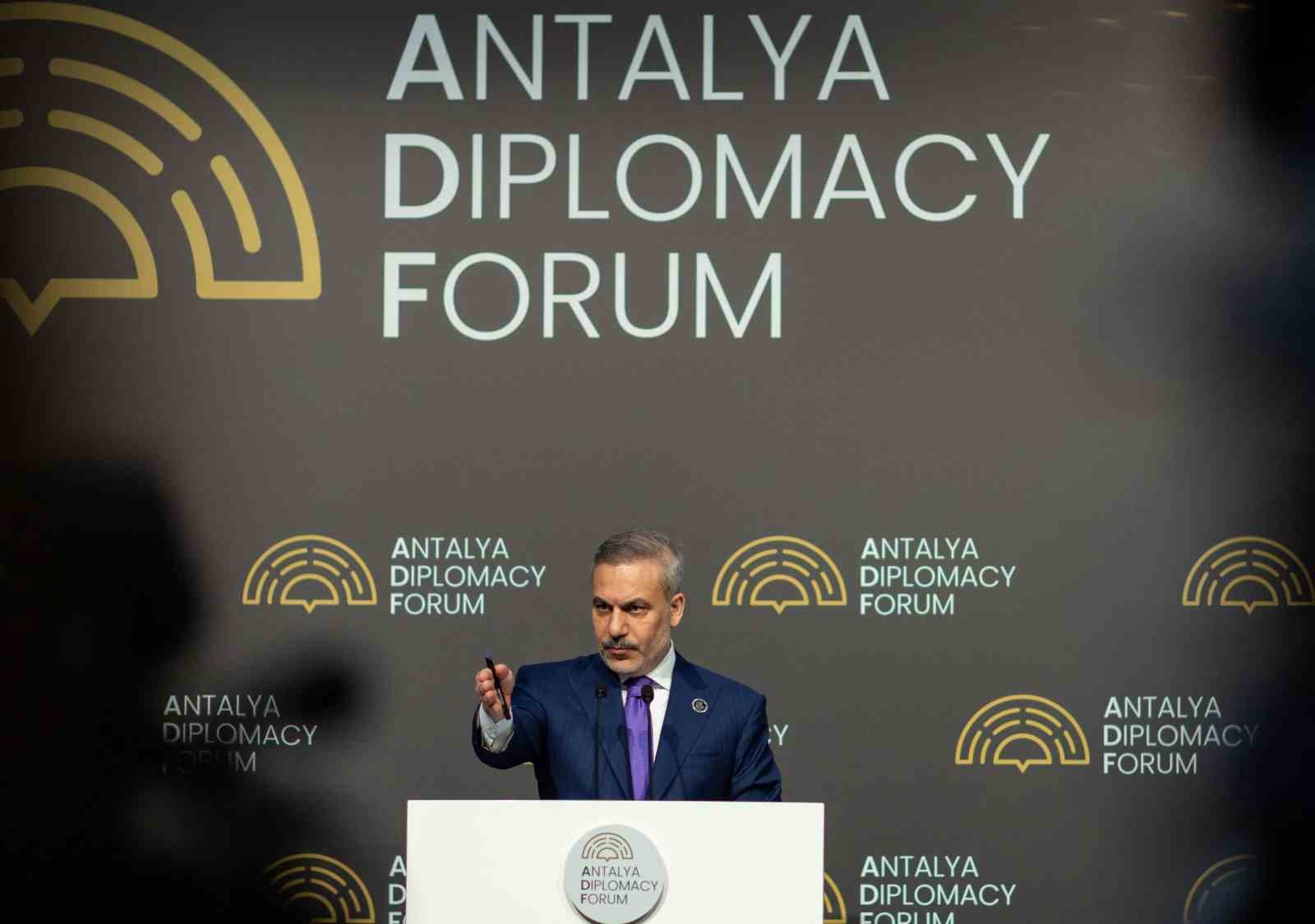 Dışişleri Bakanı Hakan Fidan: "Biz İsrail gibi değiliz, onlar GKRY ile birlikte Müslüman ülkelere karşı bir askeri ittifak kurdular"
