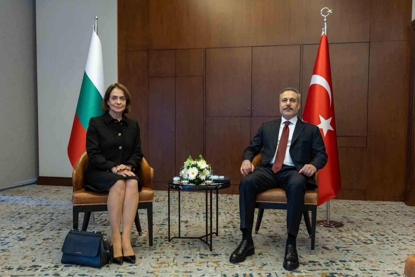 Dışişleri Bakanı Hakan Fidan, Bulgar mevkidaşı Neynski ile bir araya geldi
