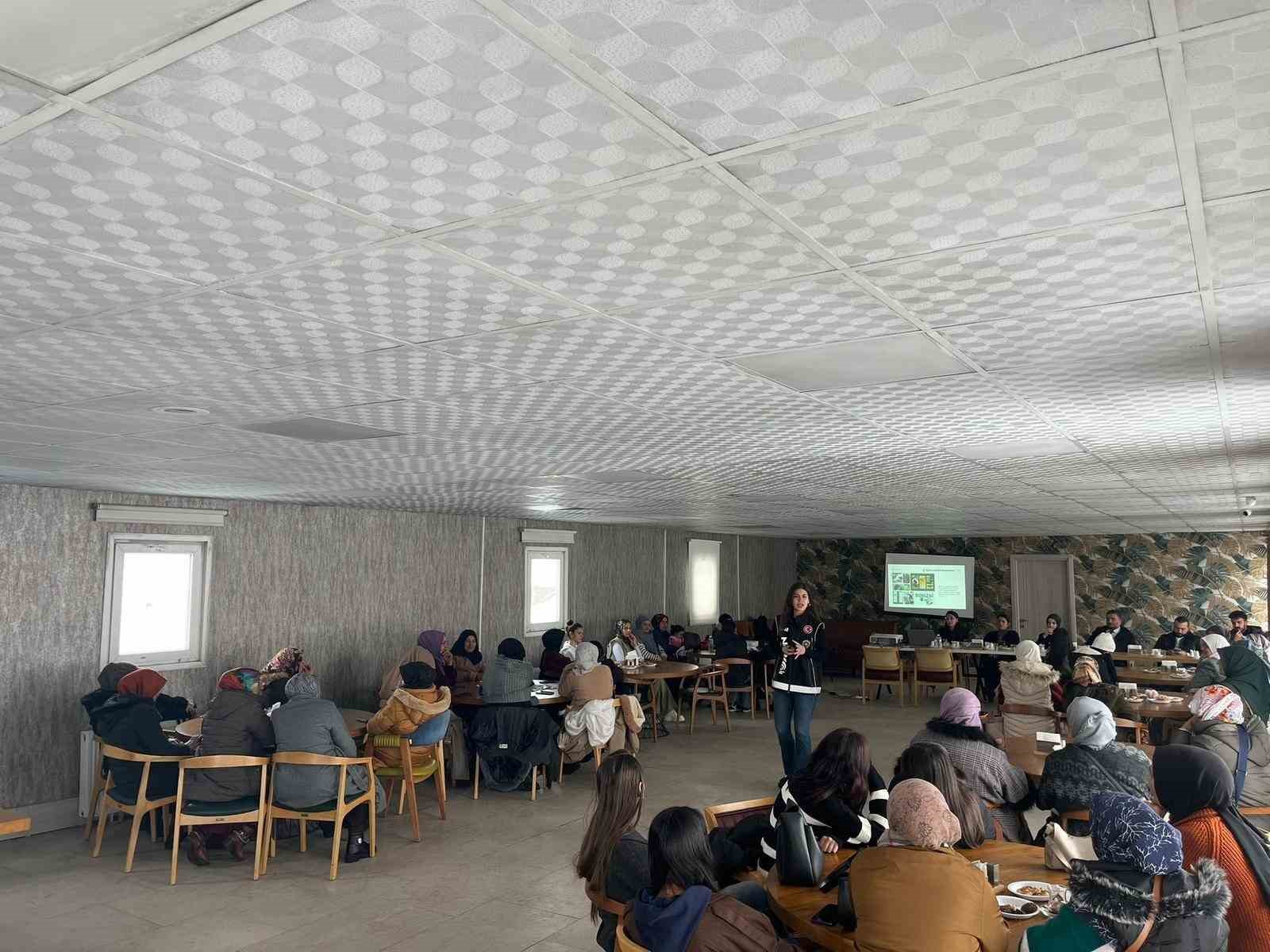 Diyadin’de bağımlılıkla mücadele semineri gerçekleştirildi
