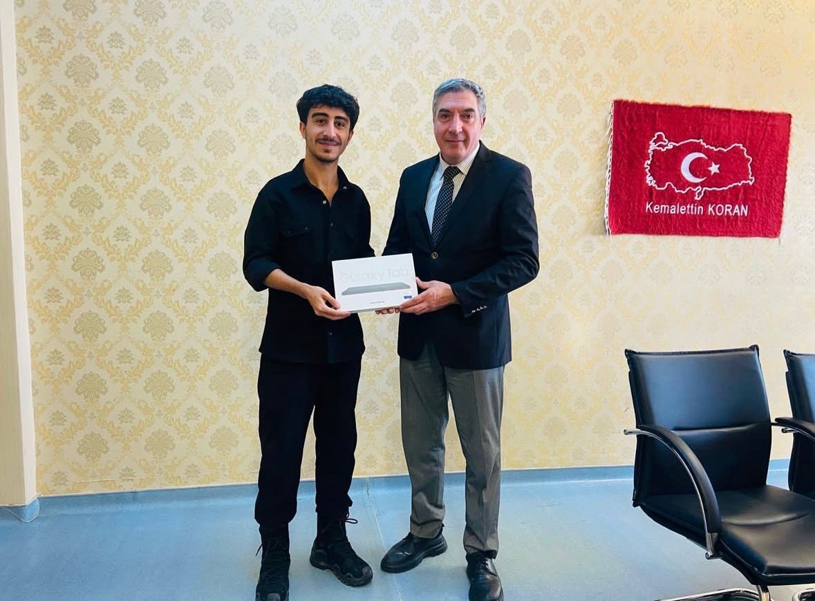 Diyadin’de gençlere tablet desteği
