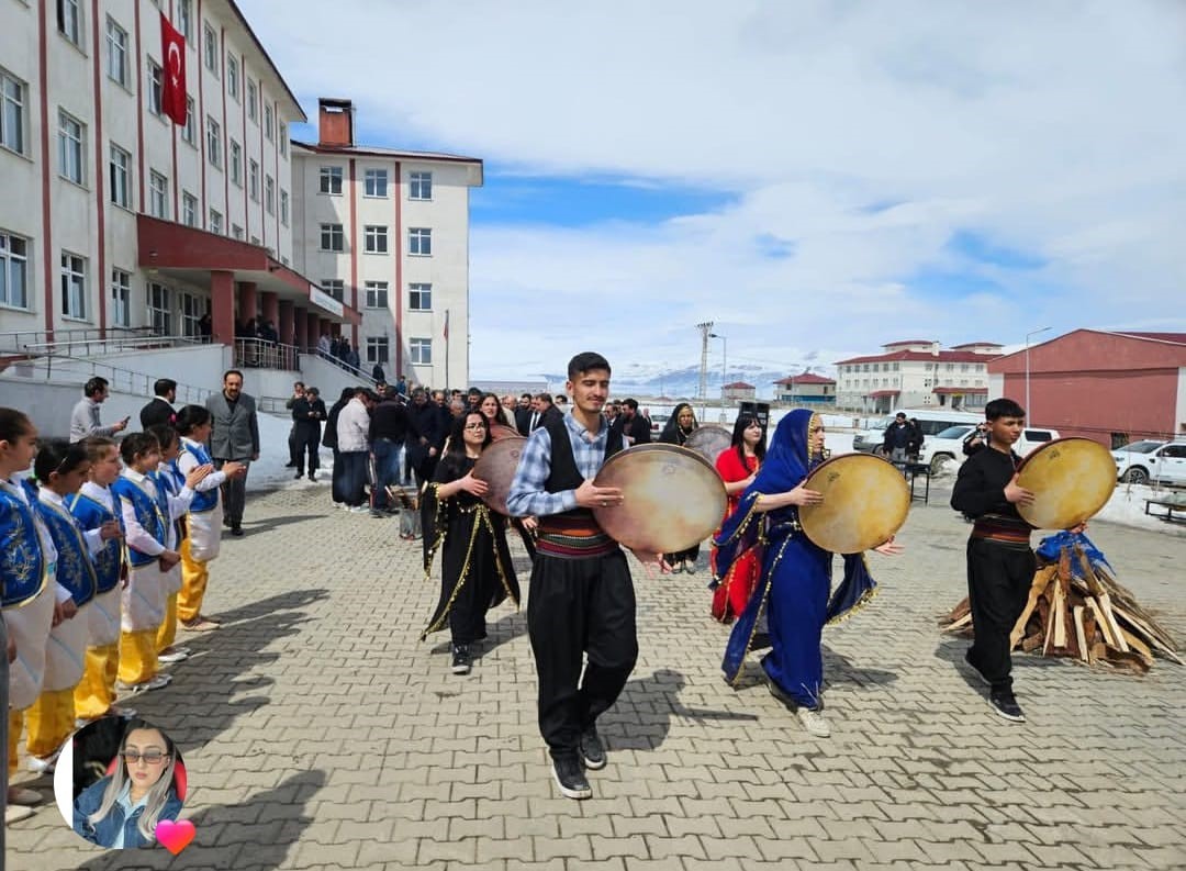Diyadin’de nevruz coşkusu renkli etkinliklerle kutlandı

