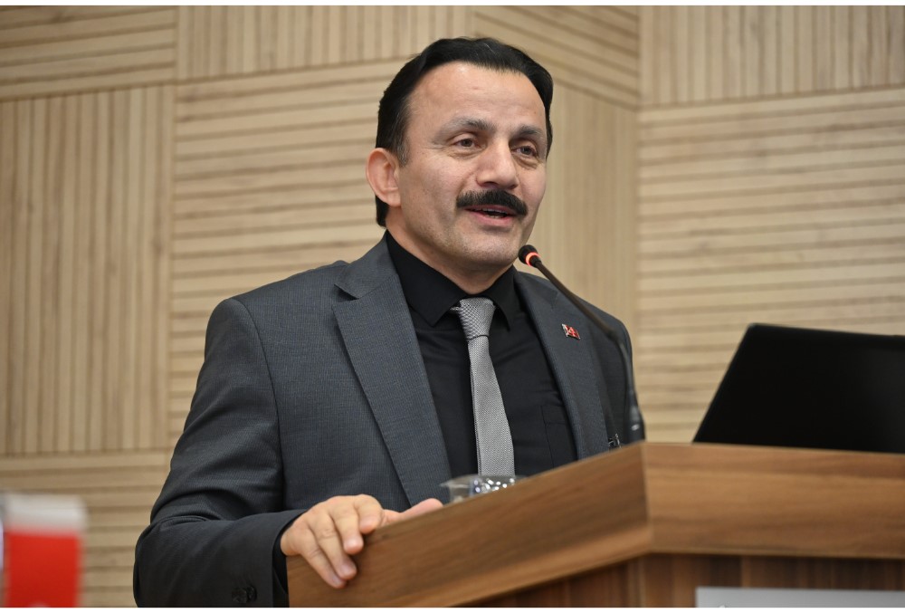 Diyanet İşleri Başkan Yardımcısı Demir’den öğrencilere önemli bilgiler
