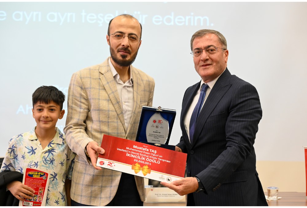 Diyanet İşleri Başkan Yardımcısı Demir’den öğrencilere önemli bilgiler
