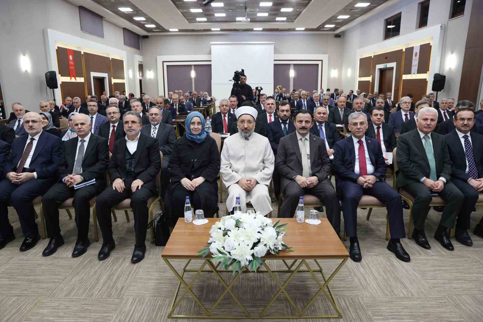 Diyanet İşleri Başkanı Arpaguş: "Müftü, çareler arayan kimsedir"
