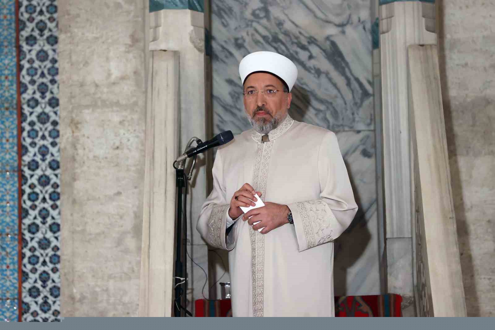 Diyanet İşleri Başkanı Arpaguş, Süleymaniye Camii’nde hutbe okudu
