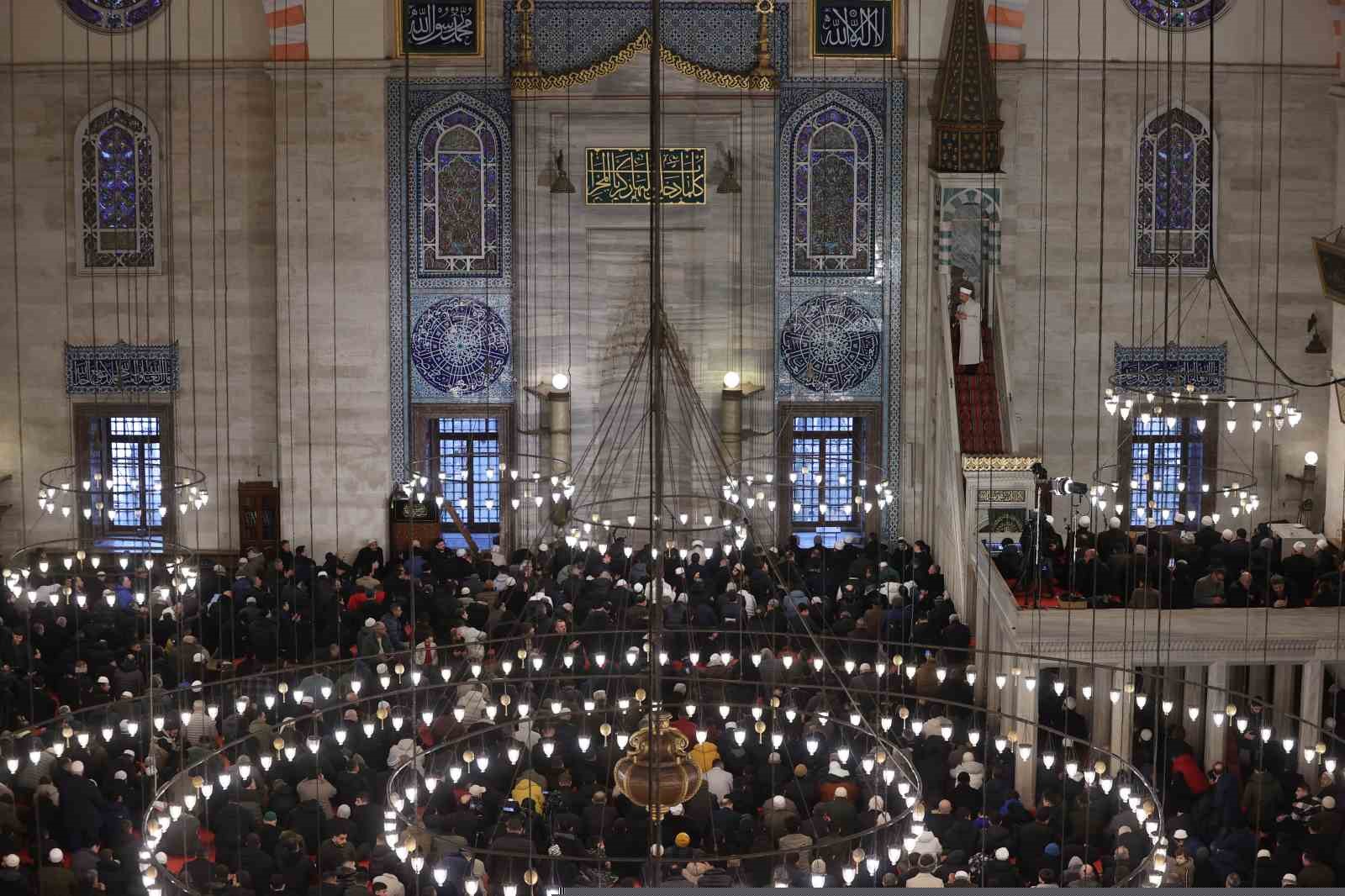 Diyanet İşleri Başkanı Arpaguş, Süleymaniye Camii’nde hutbe okudu
