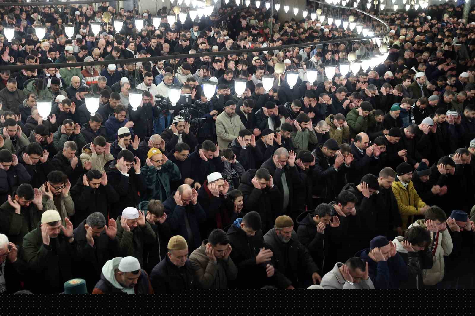 Diyanet İşleri Başkanı Arpaguş, Süleymaniye Camii’nde hutbe okudu
