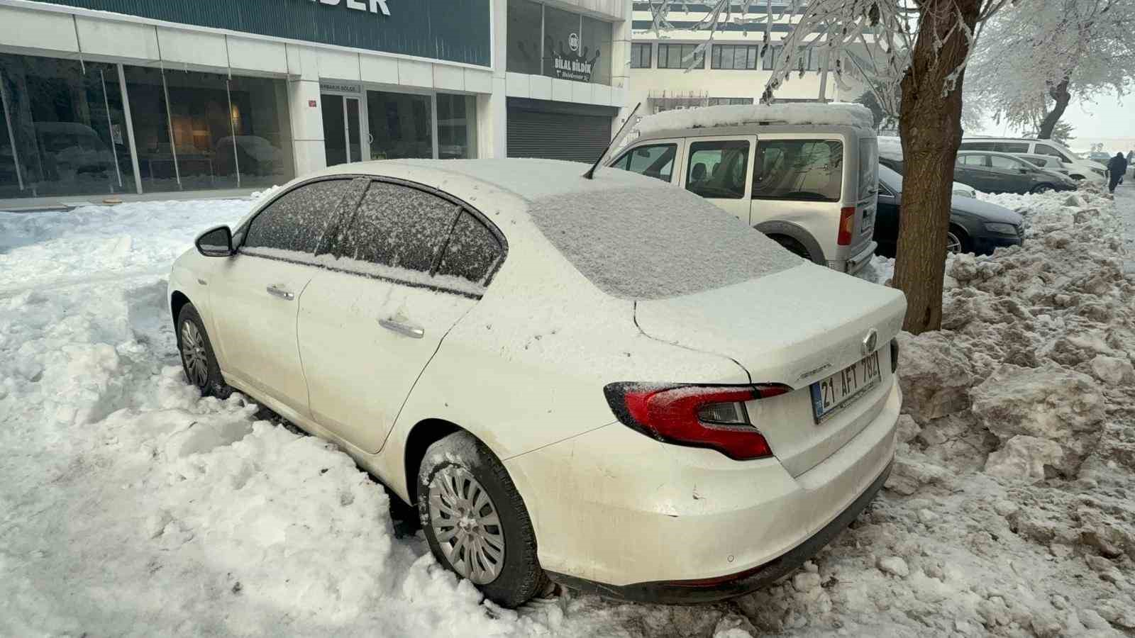 Diyarbakır güne sis ile uyandı
