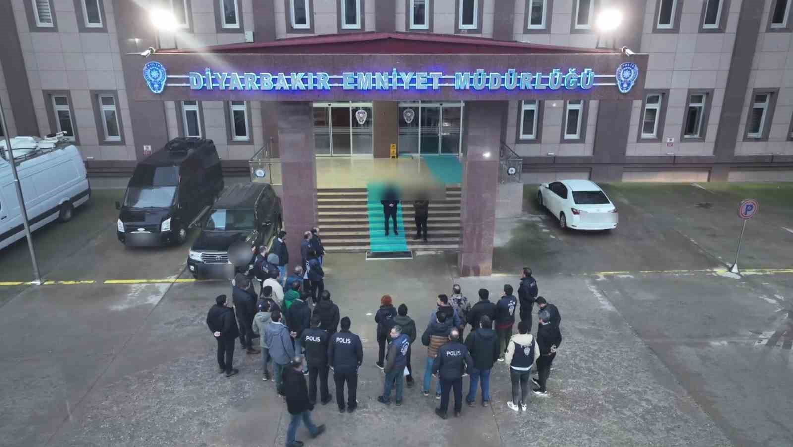 Diyarbakır merkezli 41 ilde yasa dışı bahis operasyonu: 111 gözaltı
