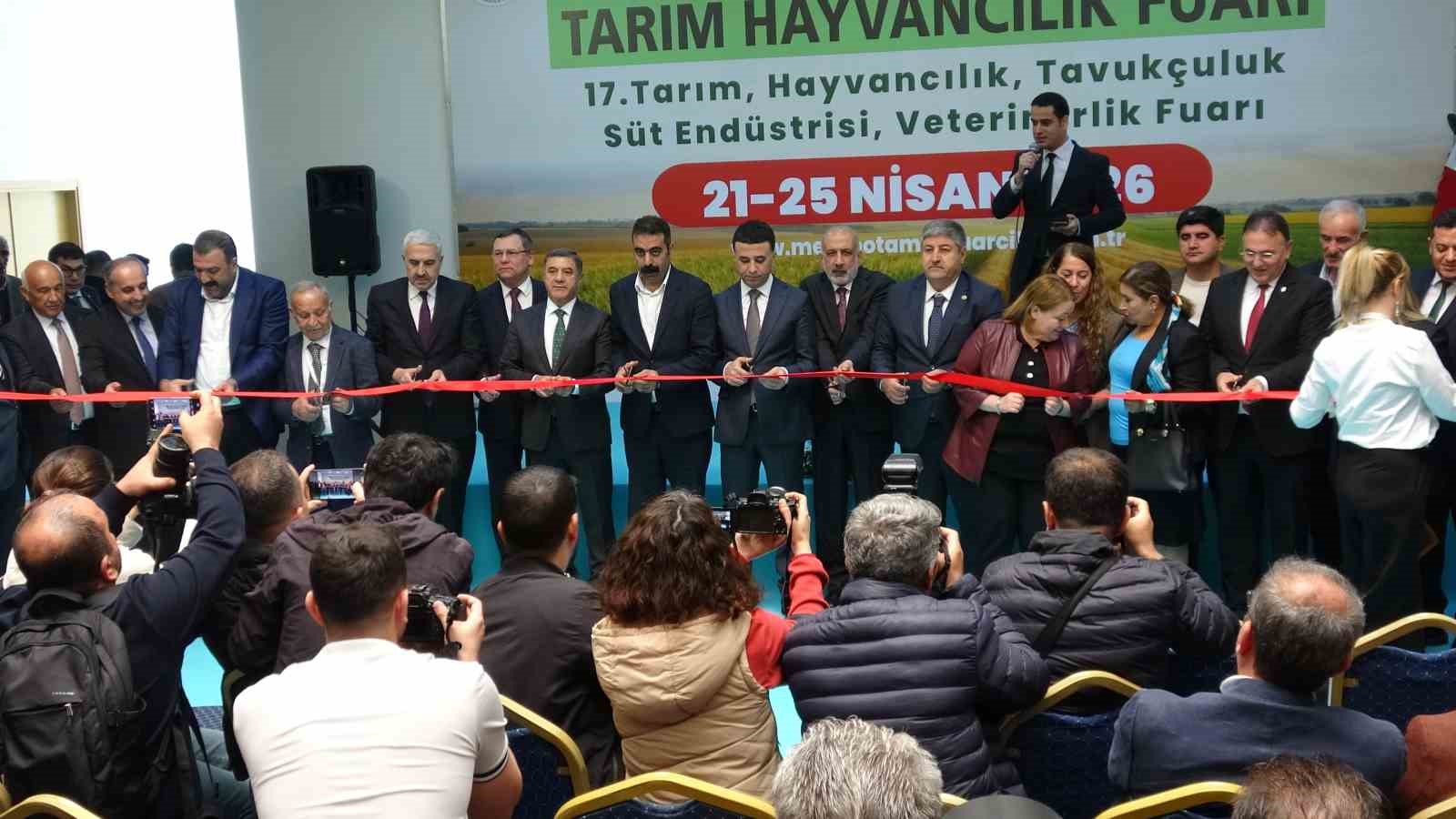 Diyarbakır’da "17. Tarım, Hayvancılık, Tavukçuluk, Süt Endüstrisi ve Veterinerlik Fuarı" açıldı
