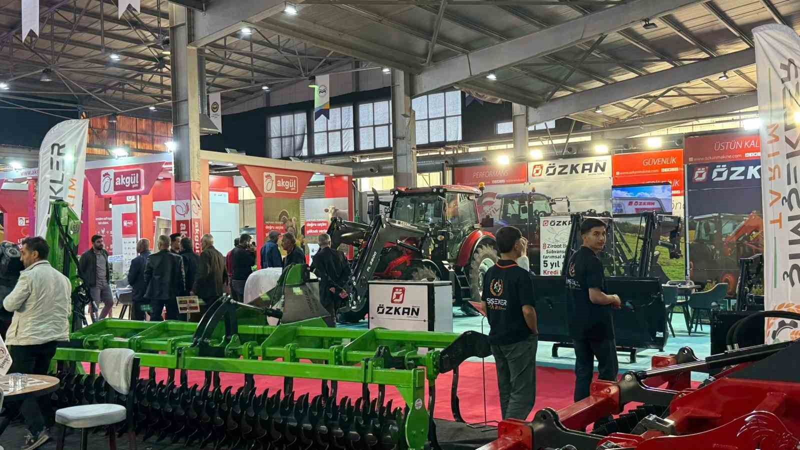 Diyarbakır’da "17. Tarım, Hayvancılık, Tavukçuluk, Süt Endüstrisi ve Veterinerlik Fuarı" açıldı
