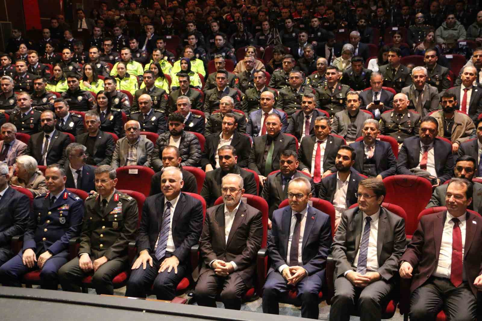 Diyarbakır’da 18 Mart Şehitleri Anma ve Çanakkale Deniz Zaferi programı düzenlendi
