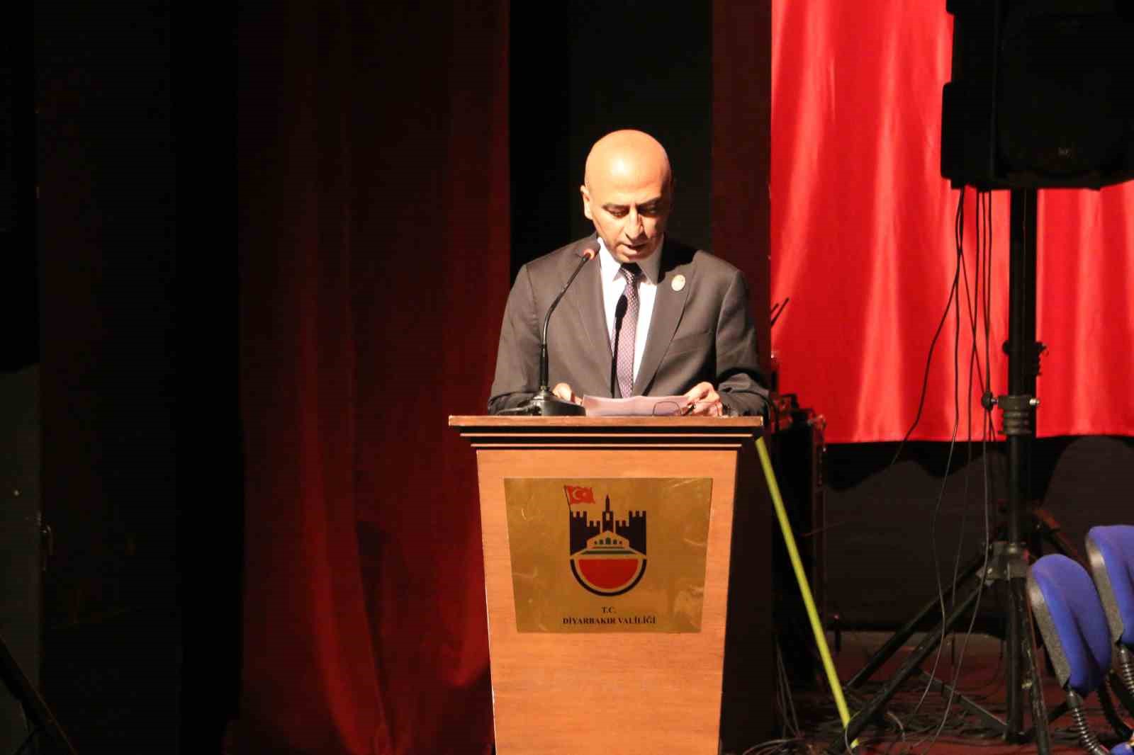Diyarbakır’da 18 Mart Şehitleri Anma ve Çanakkale Deniz Zaferi programı düzenlendi

