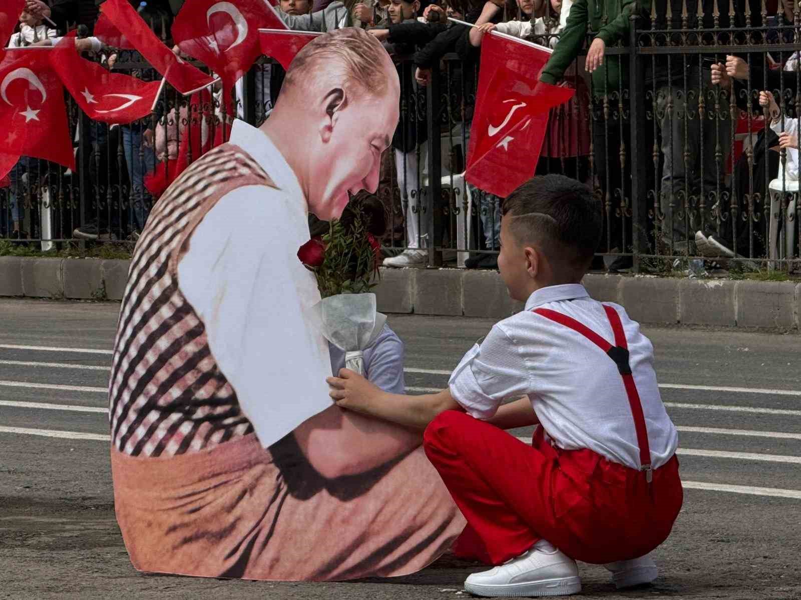 Diyarbakır’da 23 Nisan coşkuyla kutlandı
