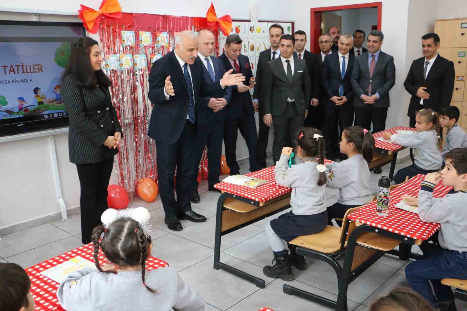 Diyarbakır’da 458 bin öğrenci karne aldı
