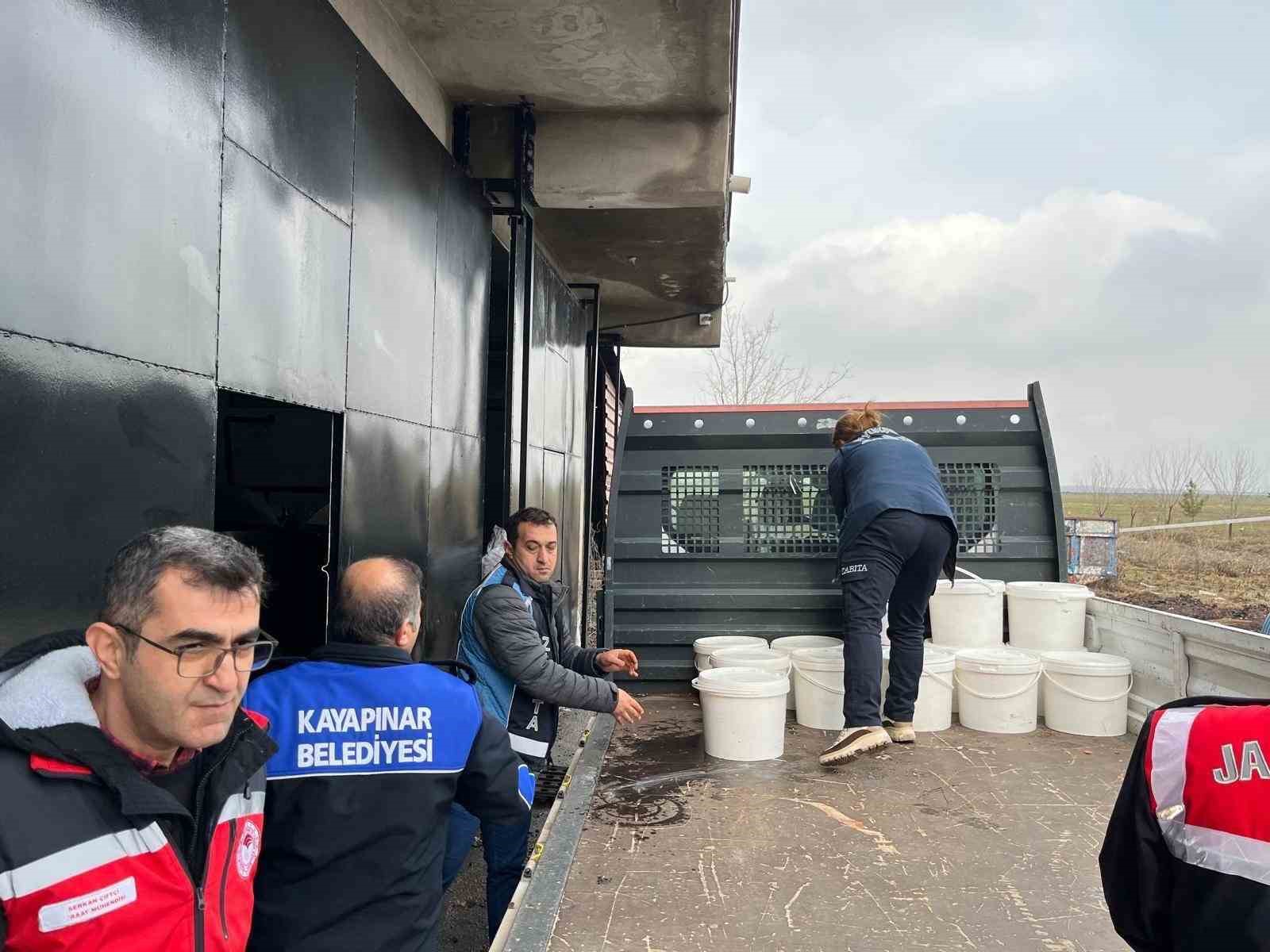 Diyarbakır’da 5 işletmede ele geçirilen 460 kilogram peynir imha edildi

