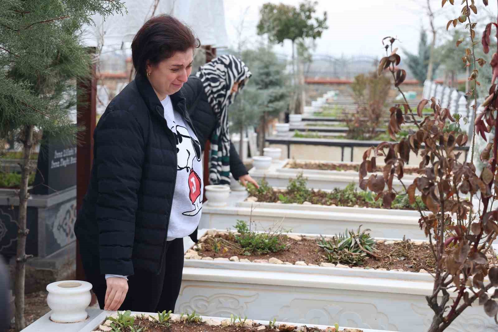 Diyarbakır’da 6 Şubat depreminde hayatını kaybedenler unutulmadı
