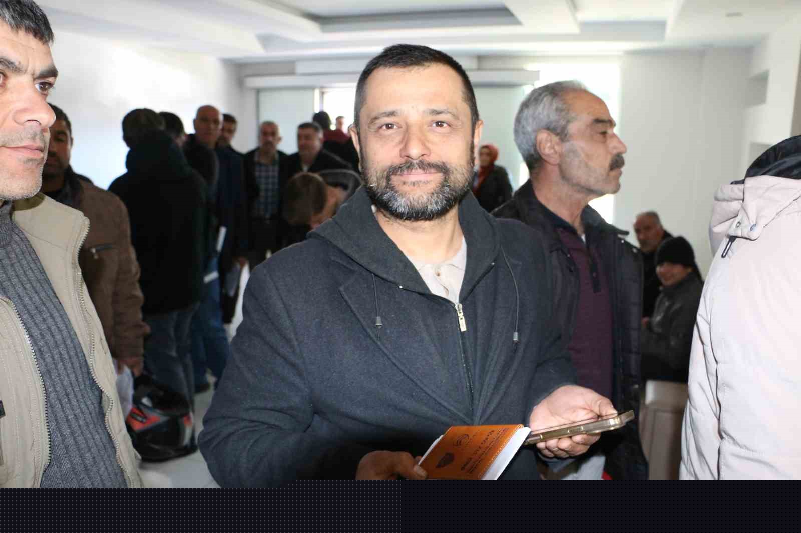 Diyarbakır’da ’APP plaka’ kuyruğu
