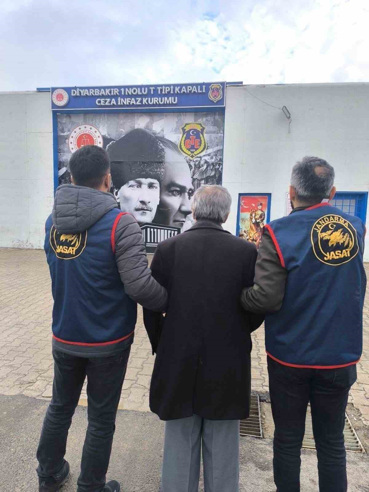 Diyarbakır’da aranan 127 kişi JASAT tarafından yakalandı
