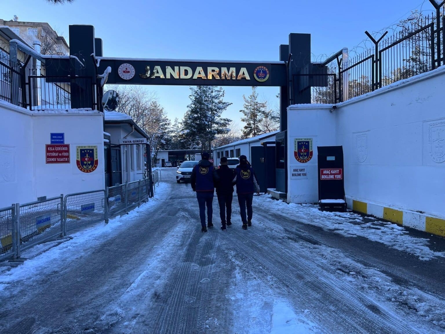 Diyarbakır’da aranan 67 şahıs yakalanarak tutuklandı
